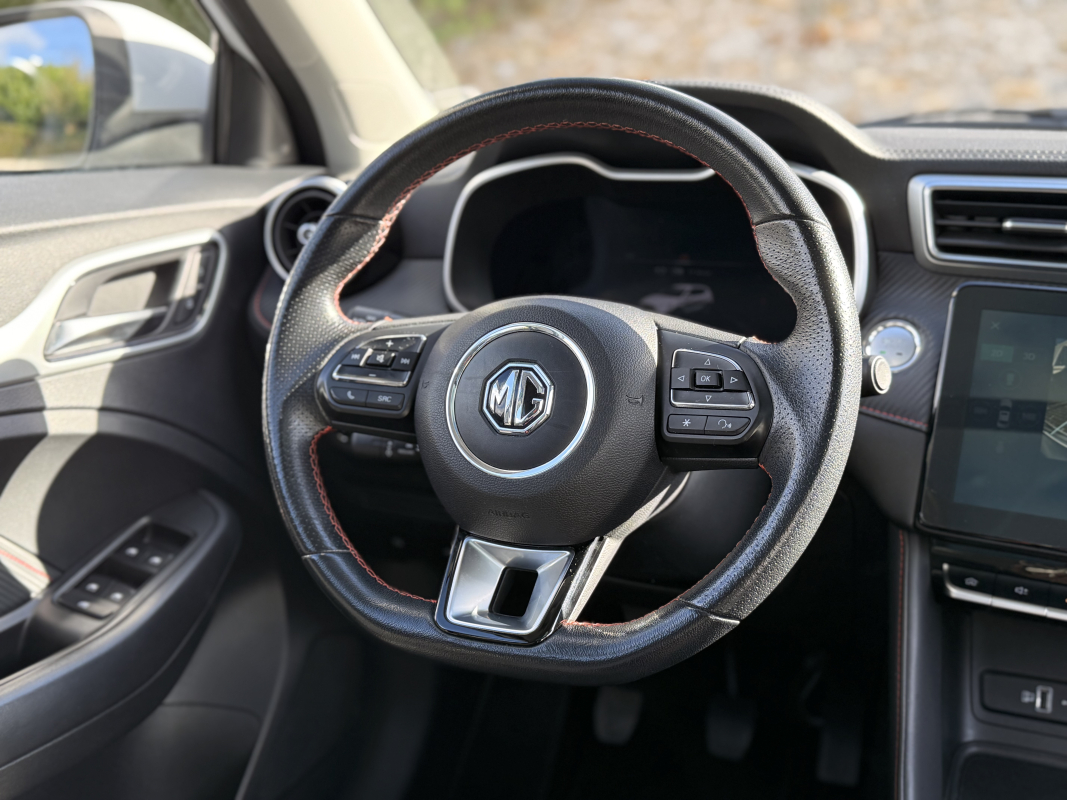 MG/MG Motor ZS — 18