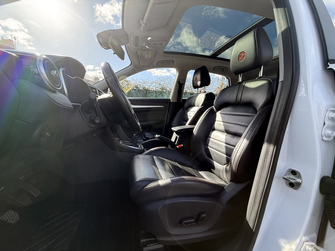 MG/MG Motor ZS — 12