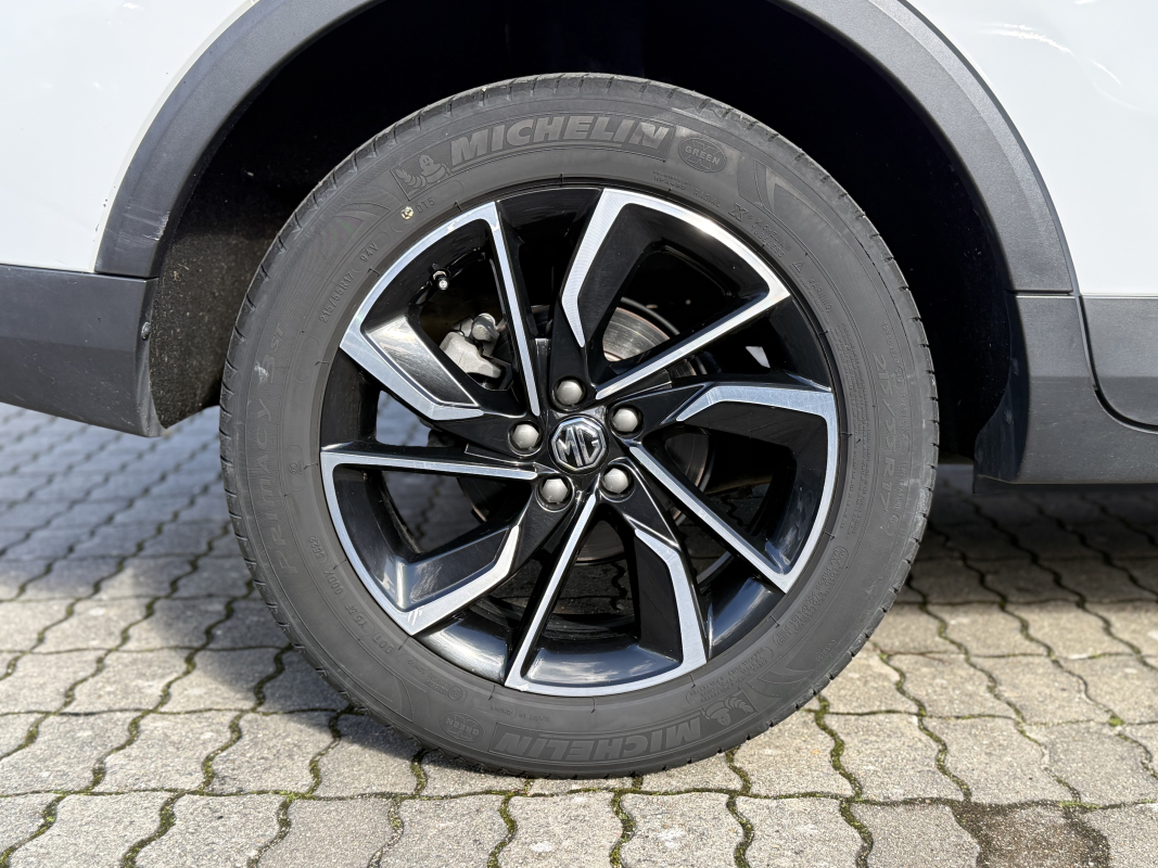 MG/MG Motor ZS — 22