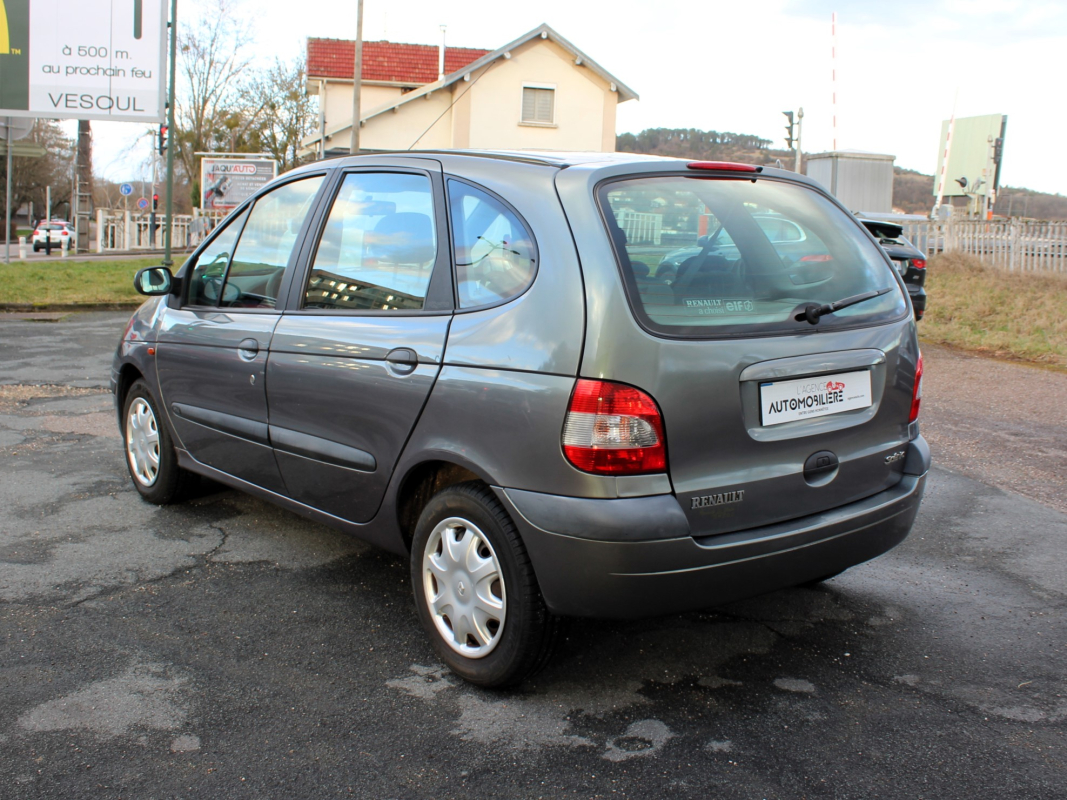 Renault Scenic — 5