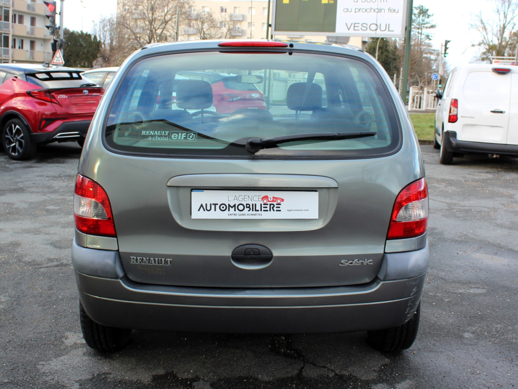 Renault Scenic — 6