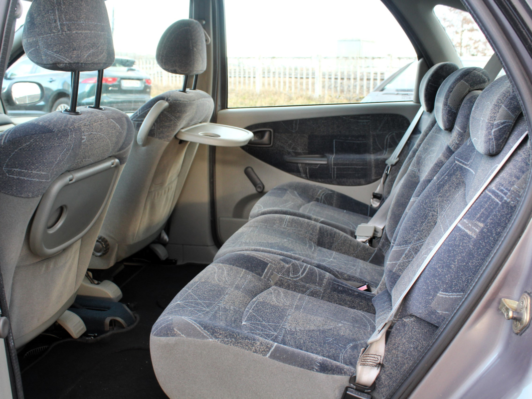 Renault Scenic — 28