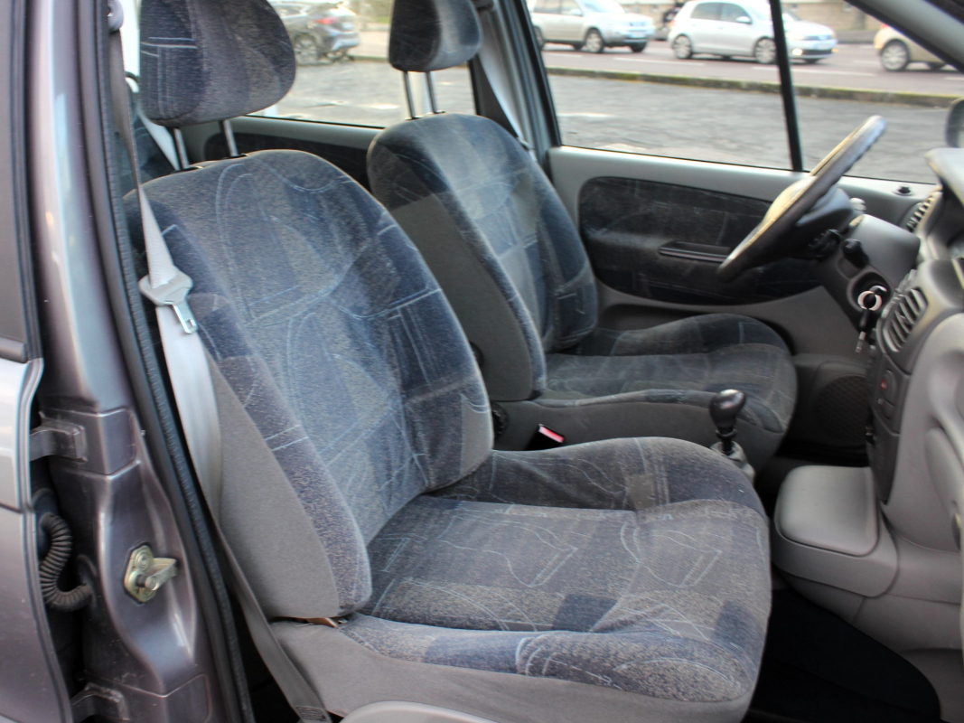 Renault Scenic — 36