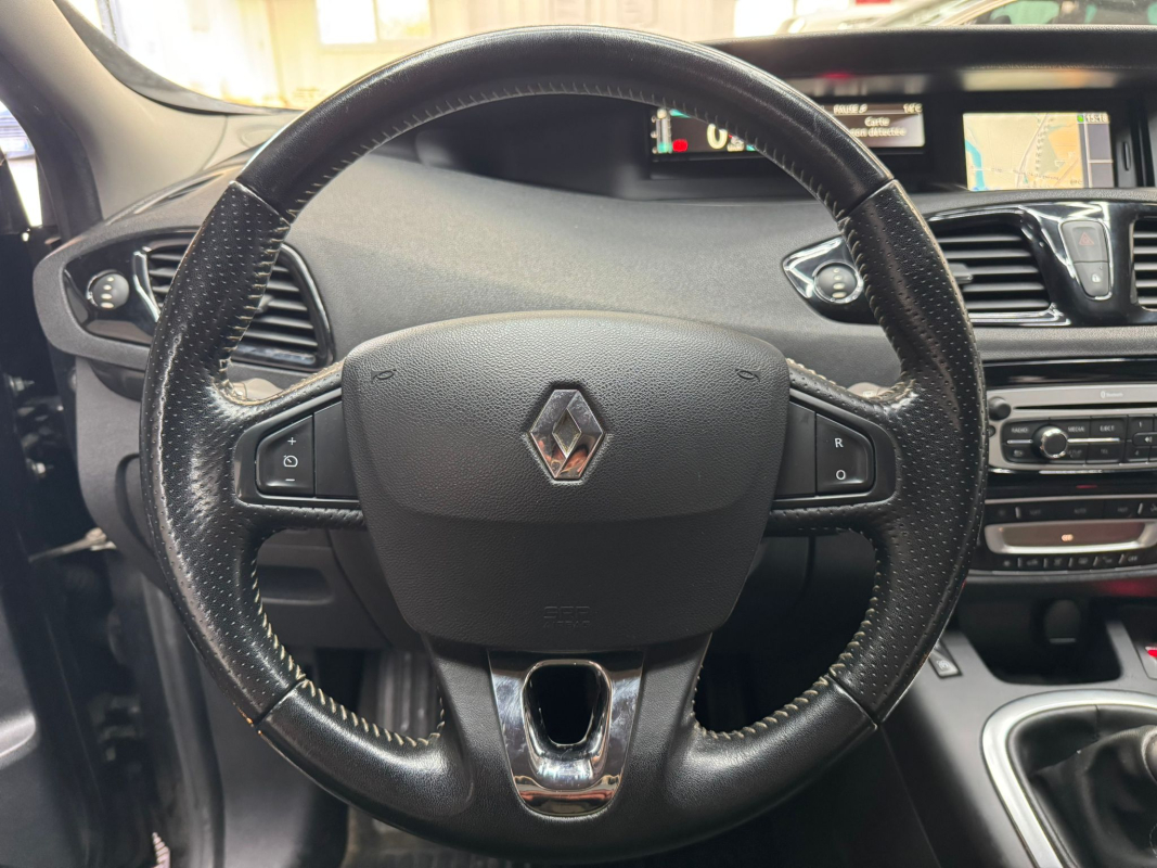 Renault Scenic — 15
