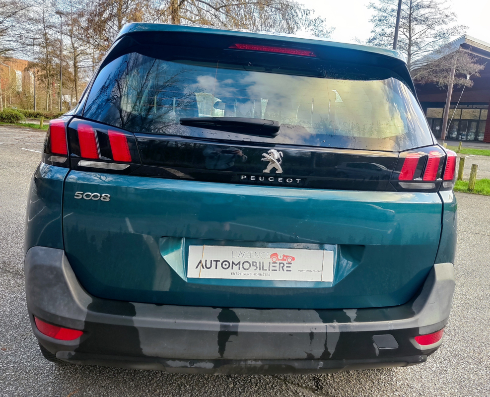 Peugeot 5008 — 8