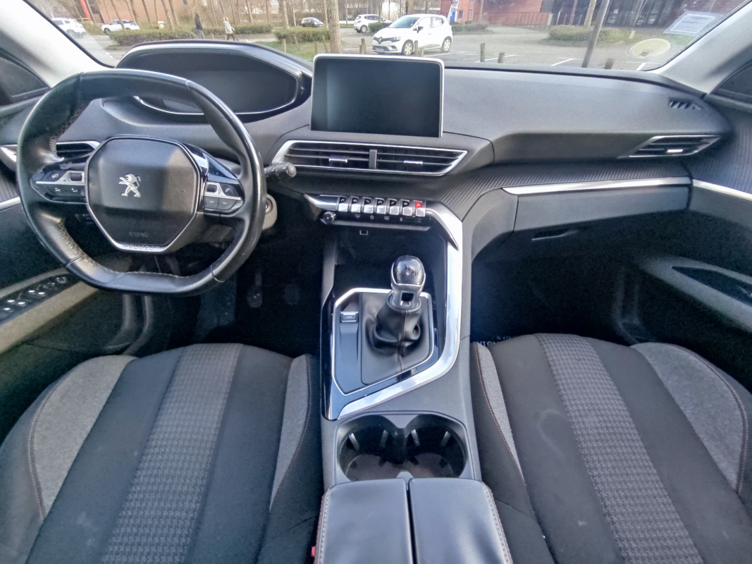 Peugeot 5008 — 15