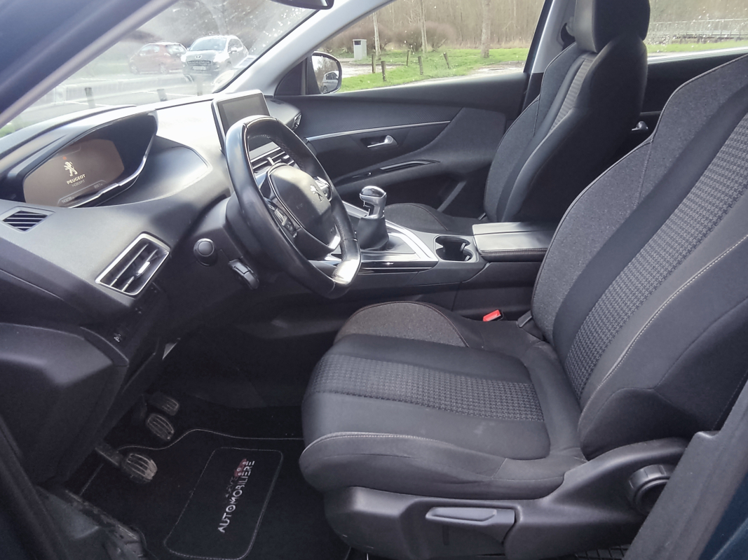 Peugeot 5008 — 25