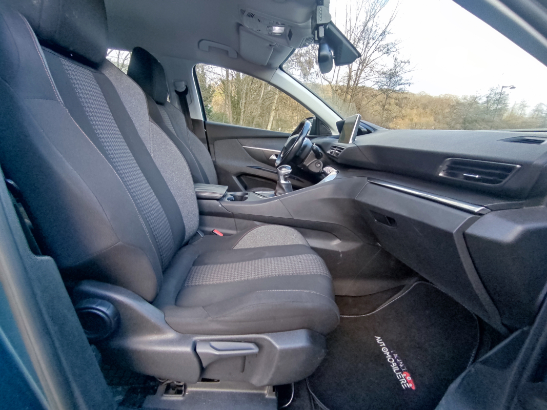 Peugeot 5008 — 26