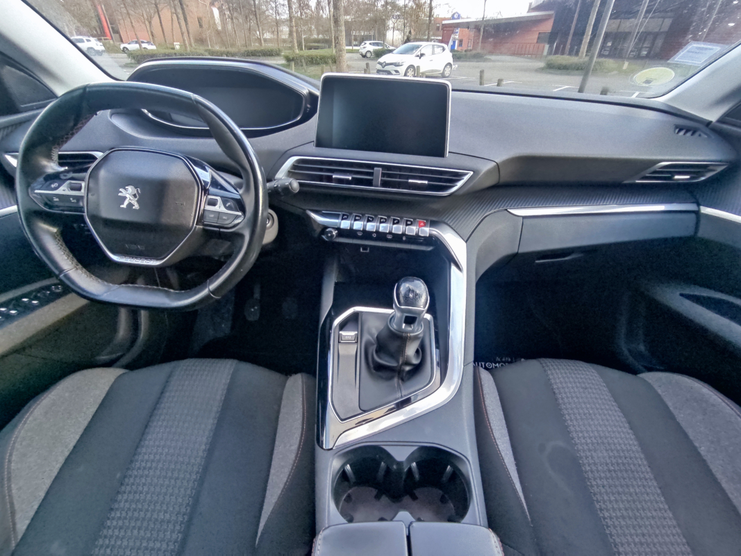Peugeot 5008 — 28