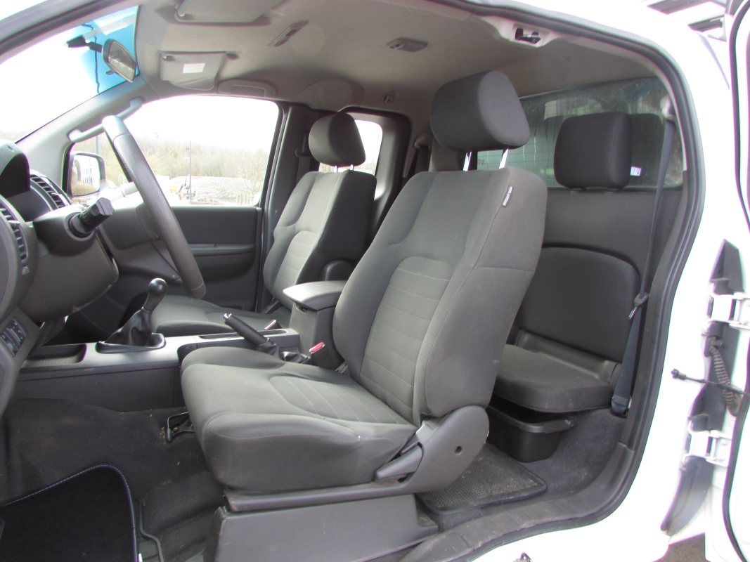 Nissan Navara — 8