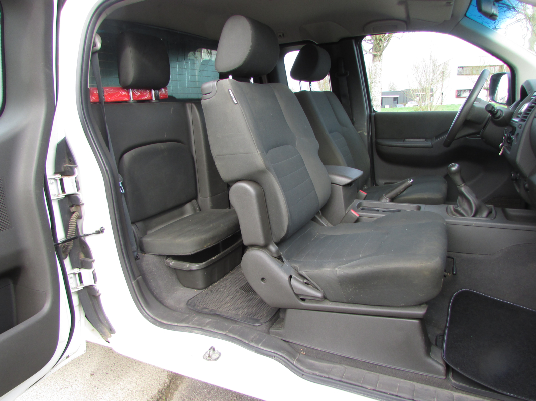 Nissan Navara — 10