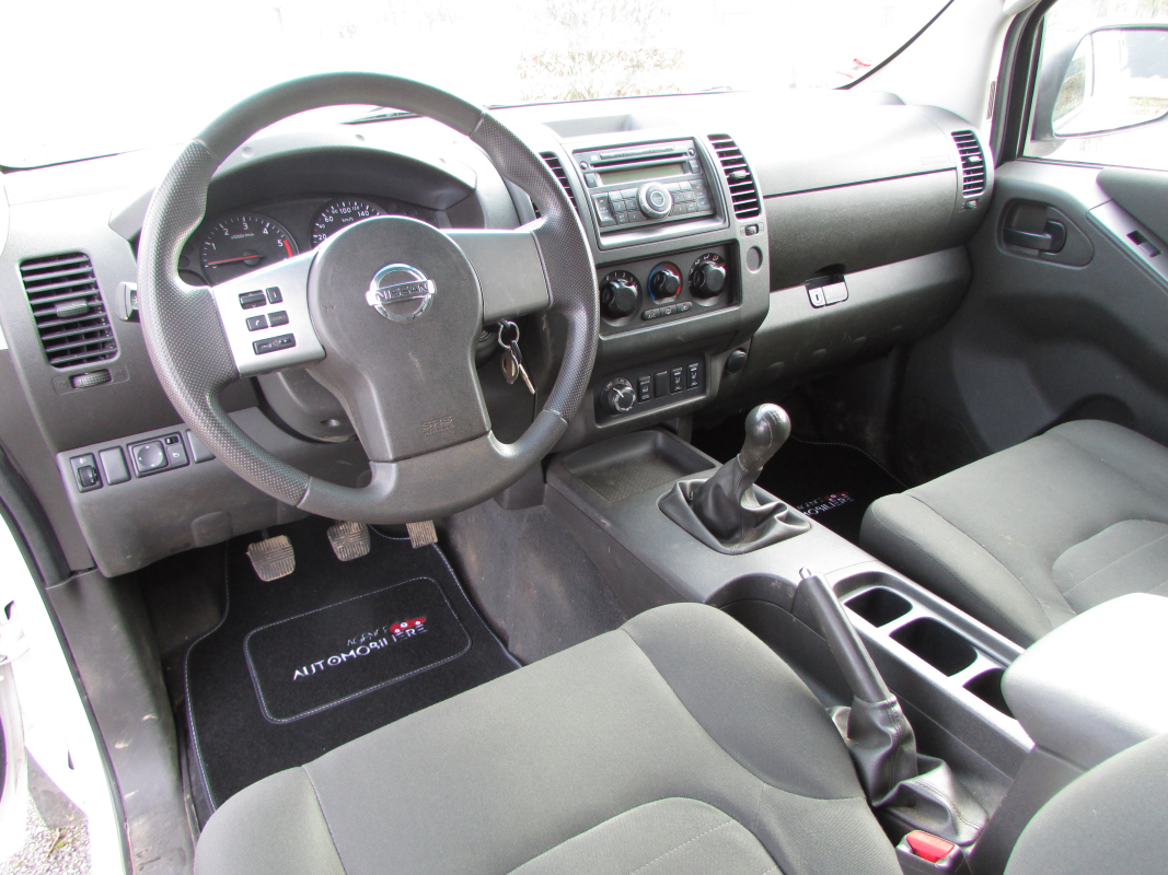 Nissan Navara — 9