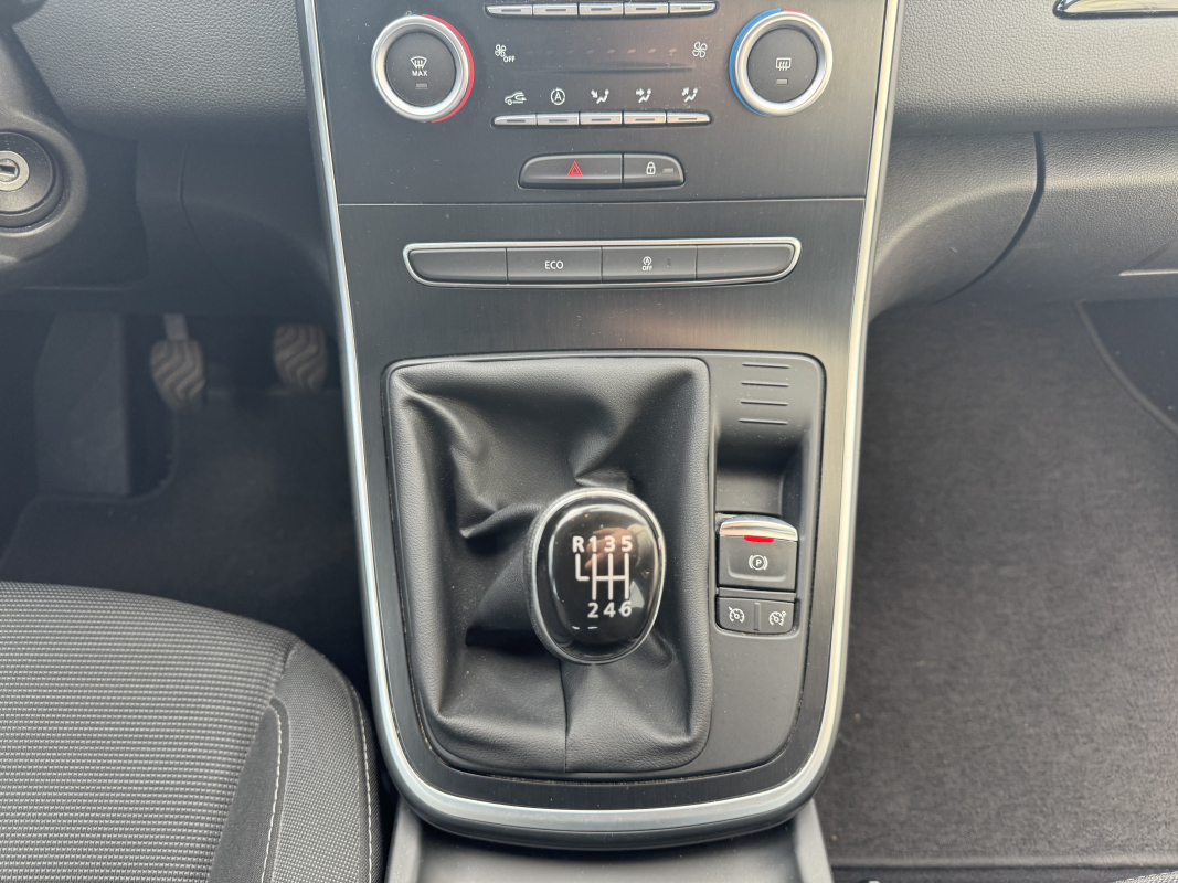 Renault Scenic — 10