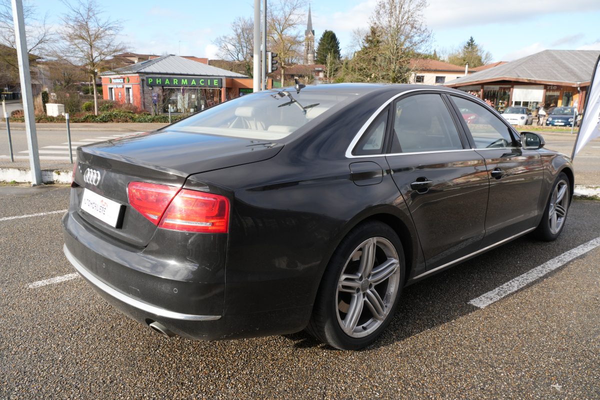 Audi A8 — 6