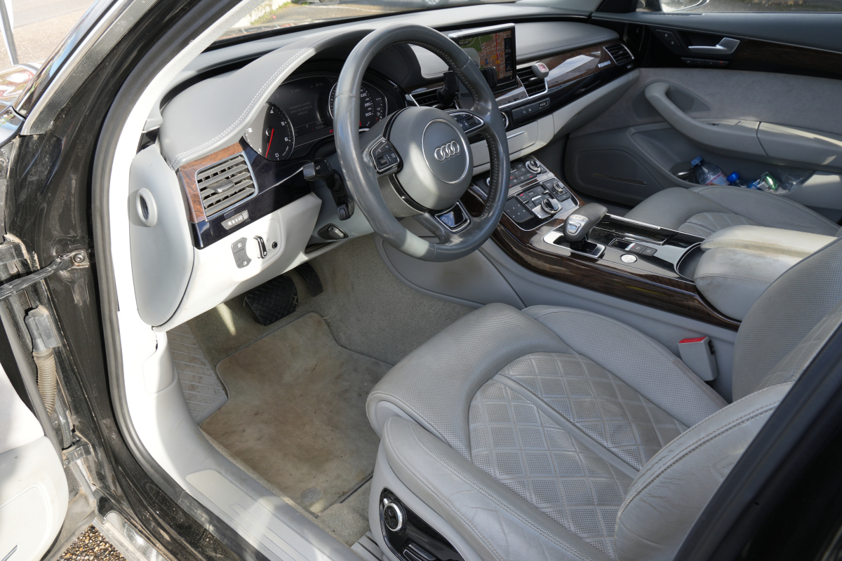 Audi A8 — 35