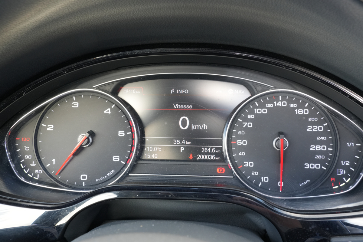 Audi A8 — 30