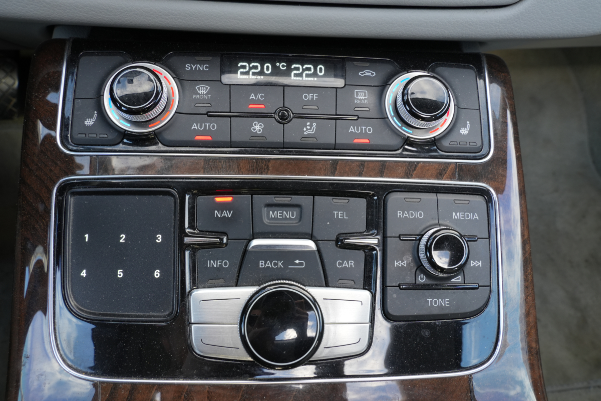 Audi A8 — 14
