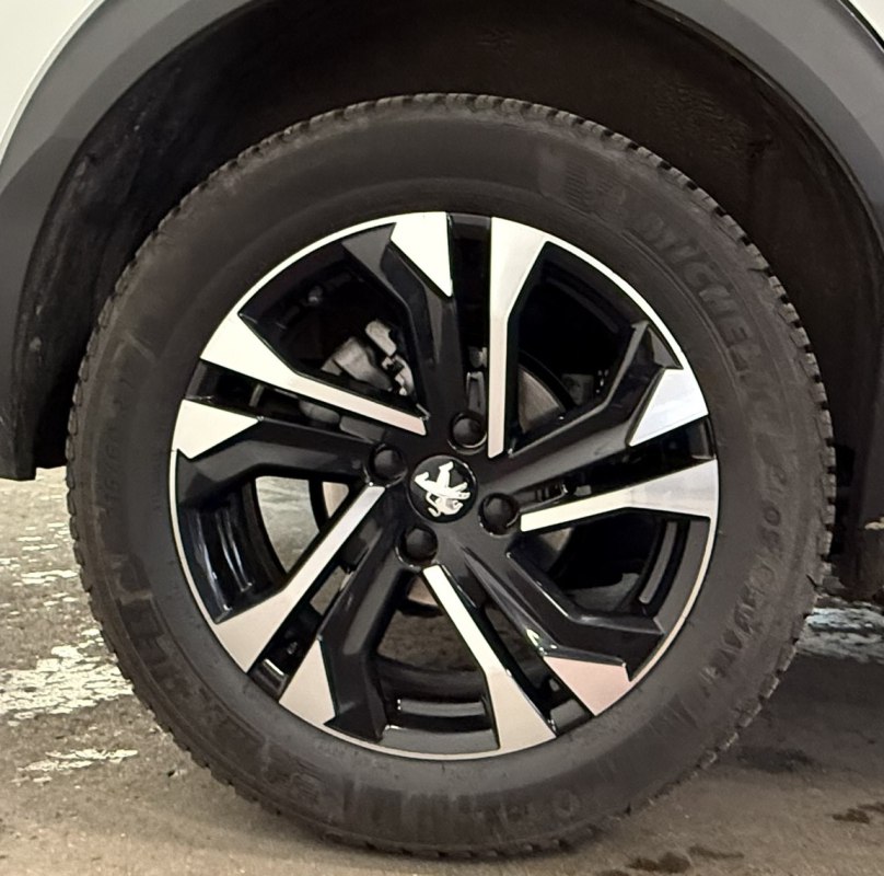 Peugeot 2008 — 35