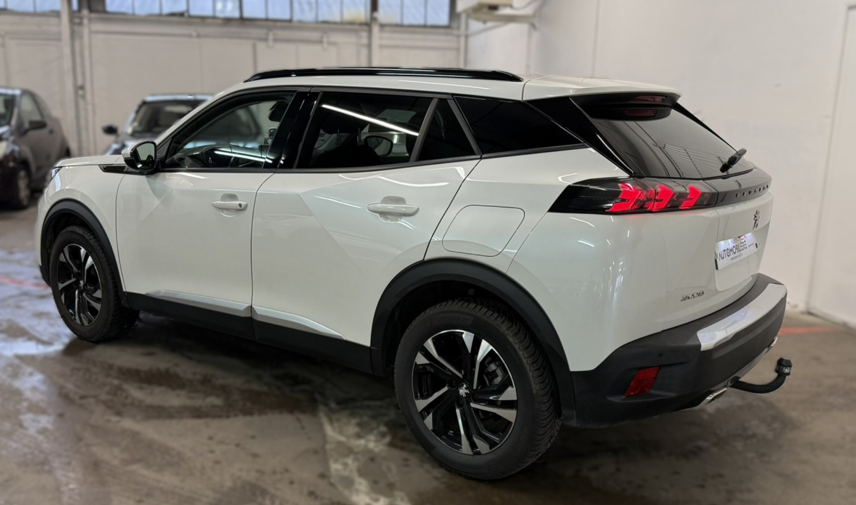Peugeot 2008 — 4