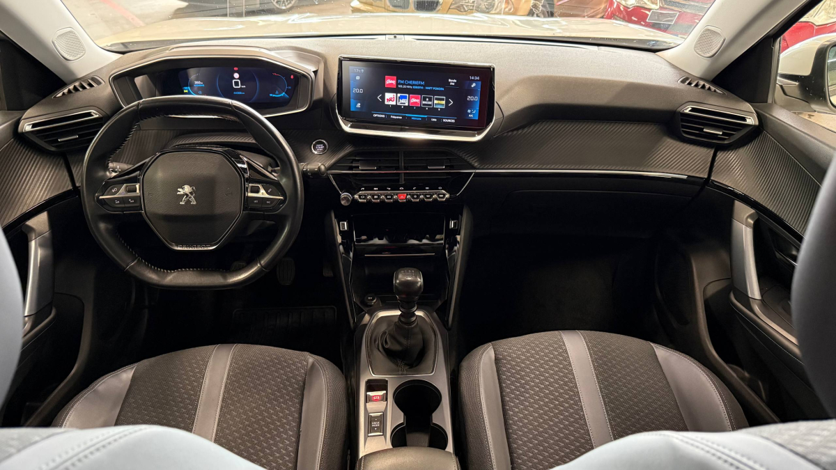Peugeot 2008 — 9