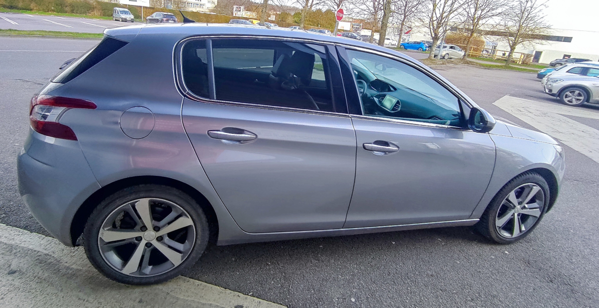 Peugeot 308 — 6