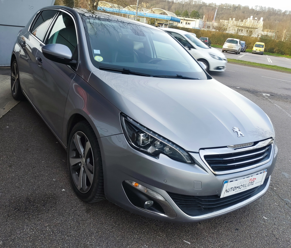 Peugeot 308 — 3
