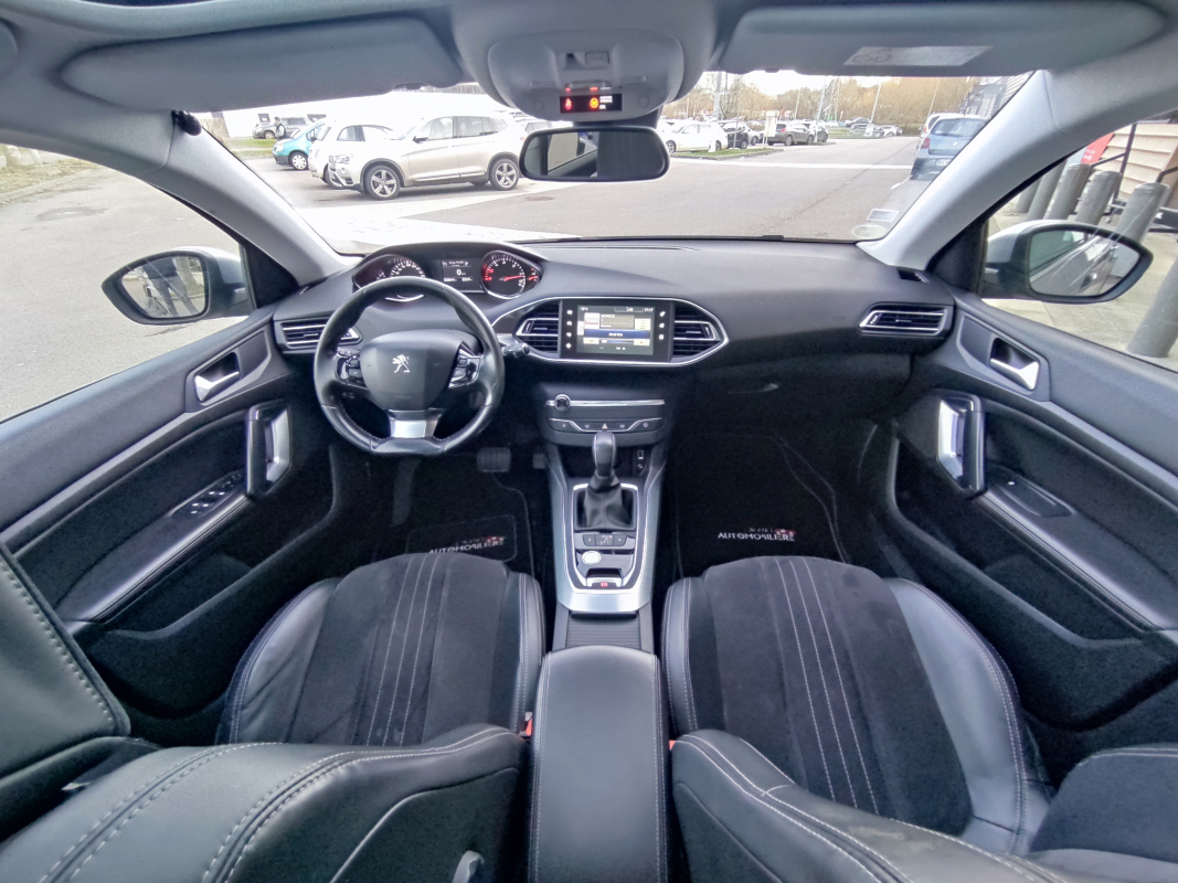 Peugeot 308 — 15