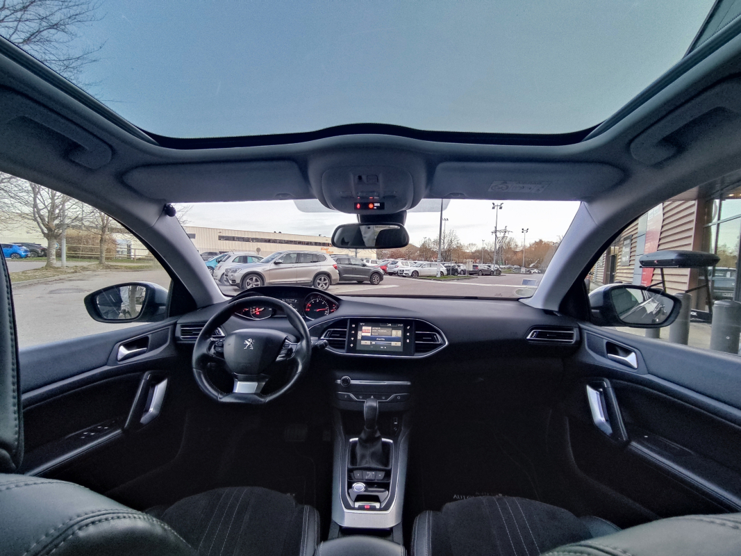 Peugeot 308 — 16