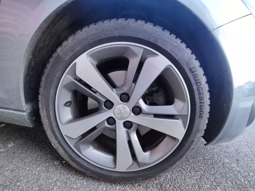 Peugeot 308 — 36