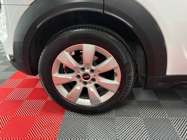 Mini Countryman — 14