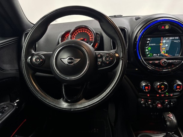 Mini Countryman — 21