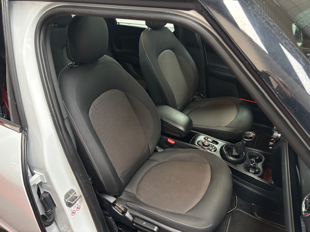 Mini Countryman — 26