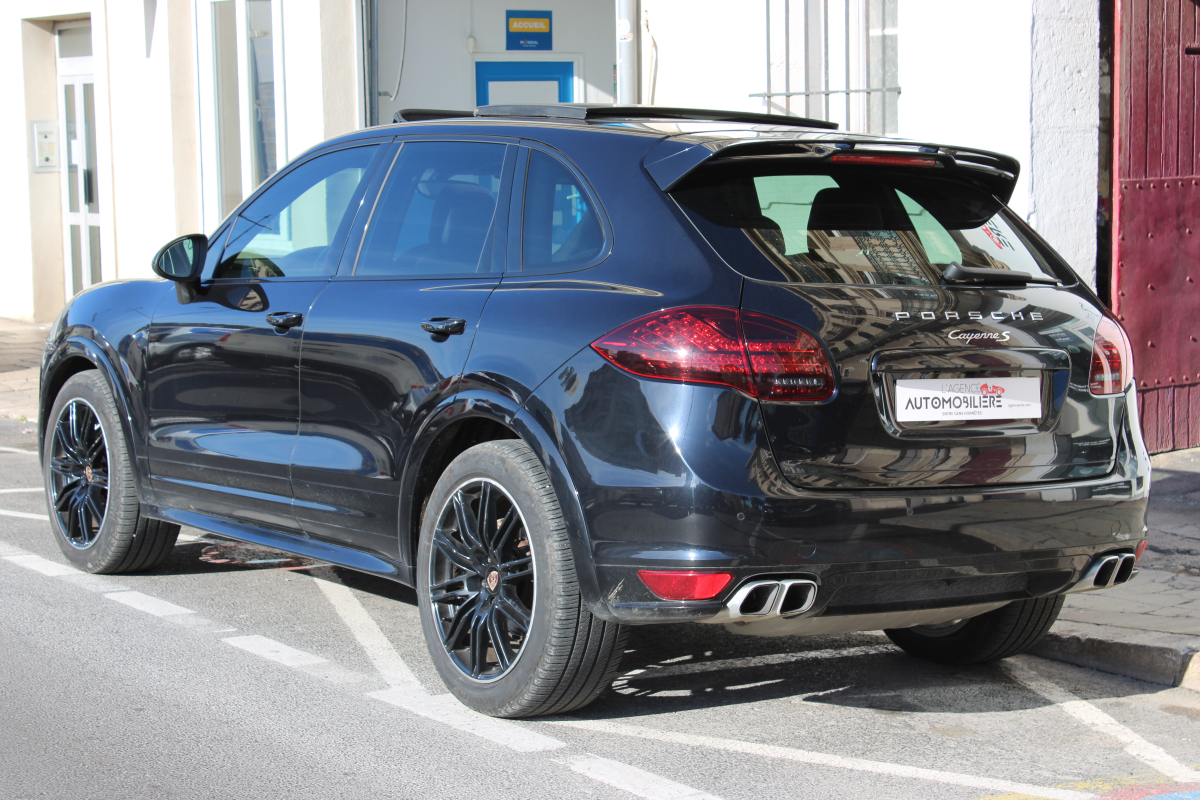 Porsche Cayenne — 7