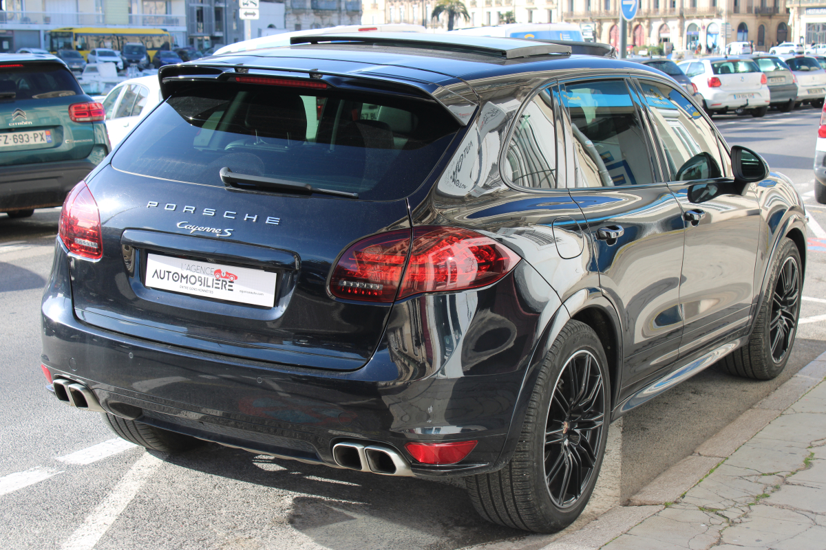 Porsche Cayenne — 5