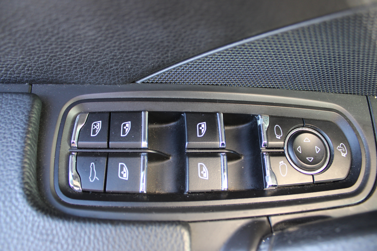 Porsche Cayenne — 21