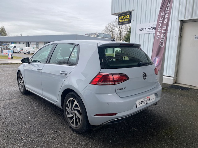 Volkswagen Golf — 5
