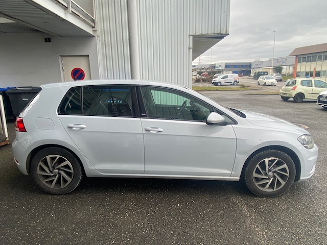 Volkswagen Golf — 8