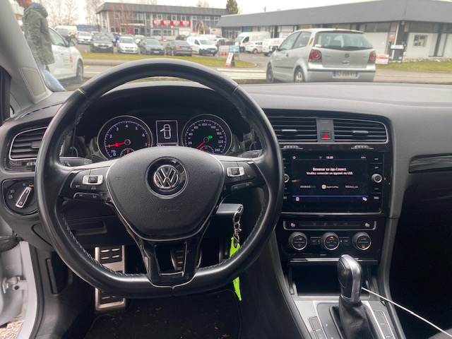 Volkswagen Golf — 12