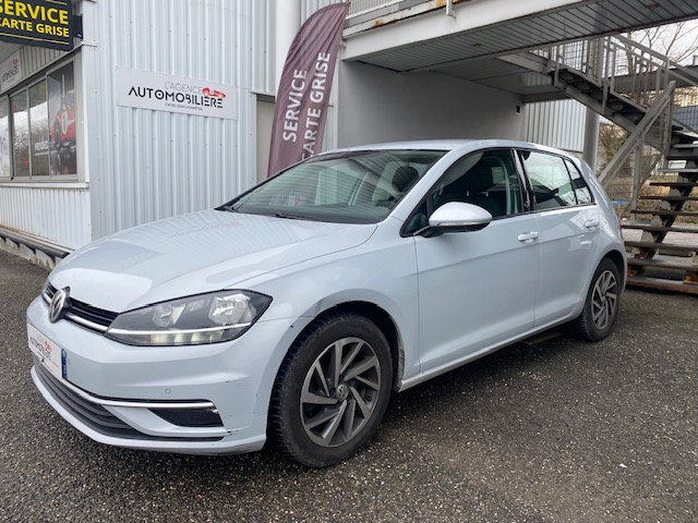 Volkswagen Golf — 3