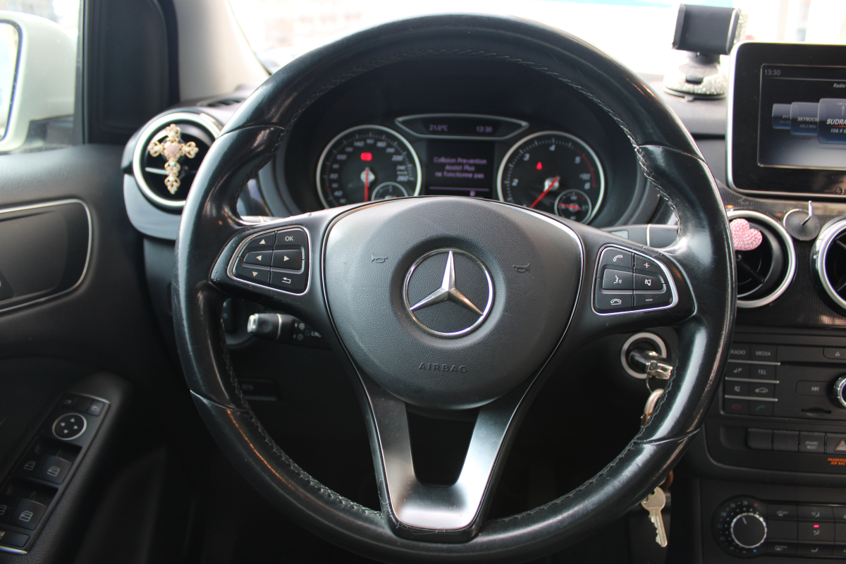 Mercedes Classe B — 15