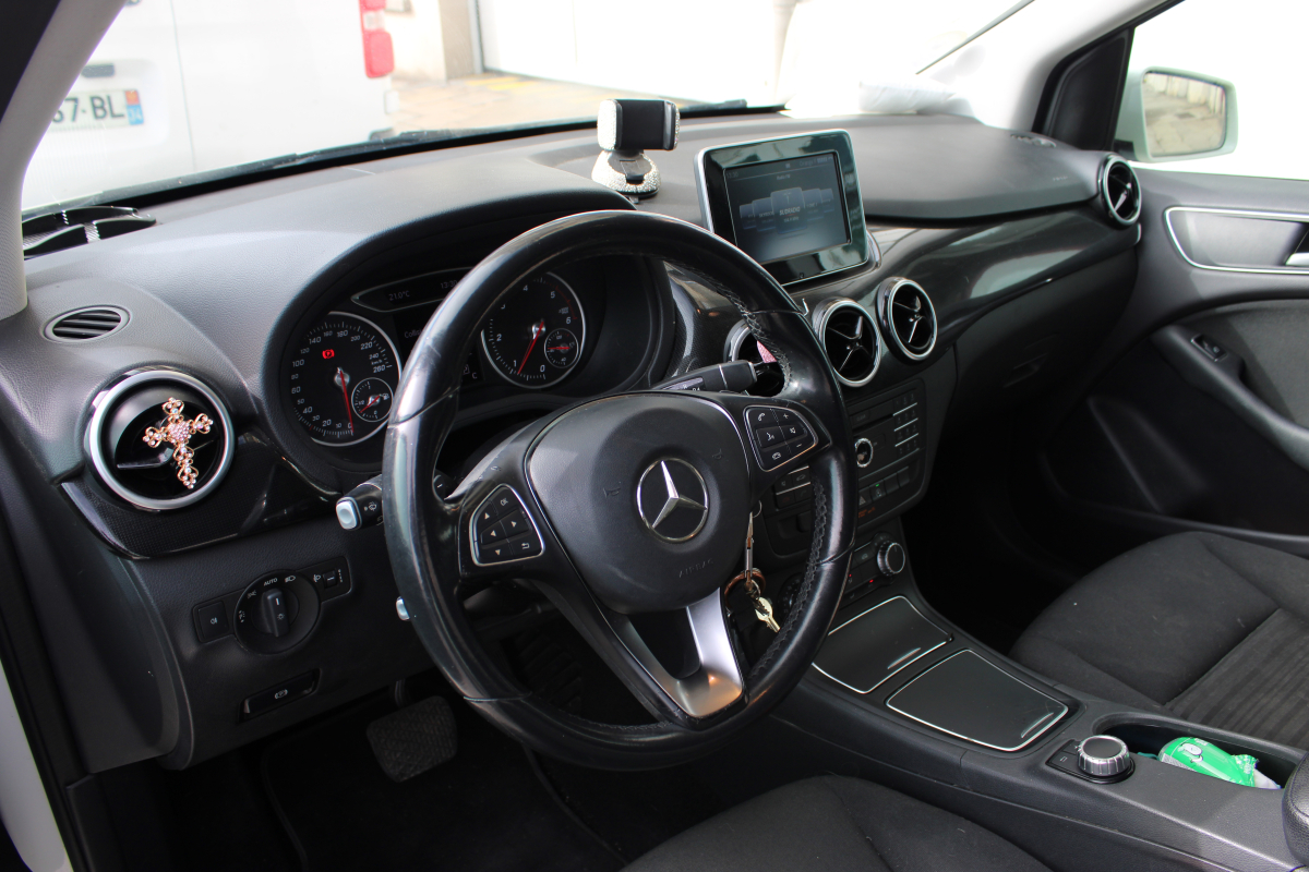 Mercedes Classe B — 11
