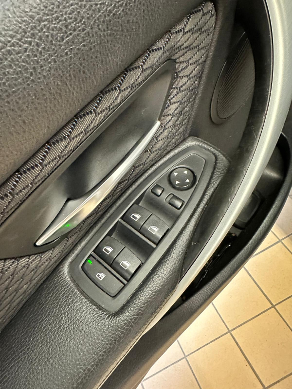 Bmw Série 3 Touring — 24