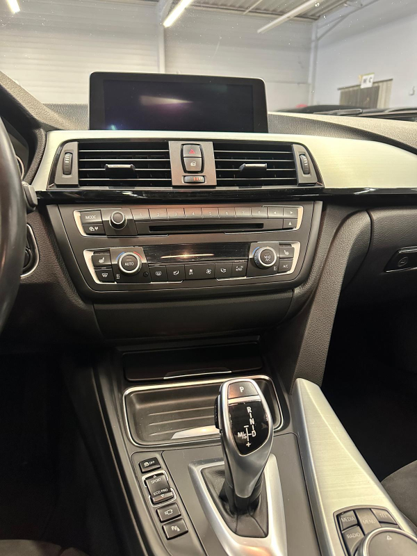 Bmw Série 3 Touring — 22