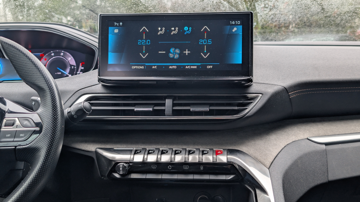Peugeot 3008 — 19