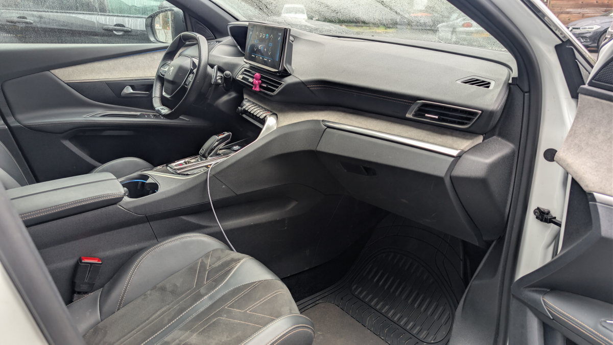 Peugeot 3008 — 12