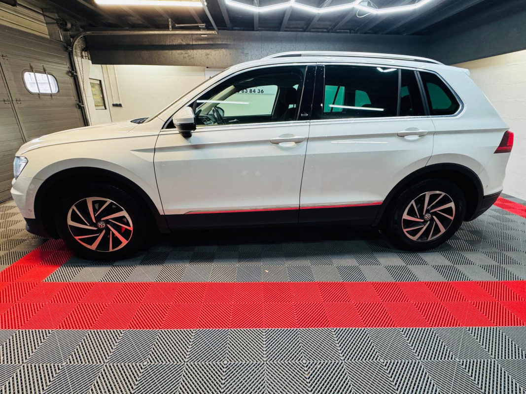 Volkswagen Tiguan — 8