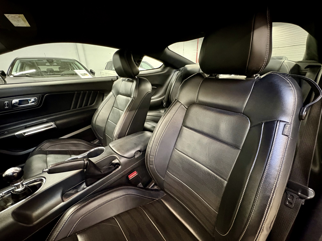 Ford Mustang — 12