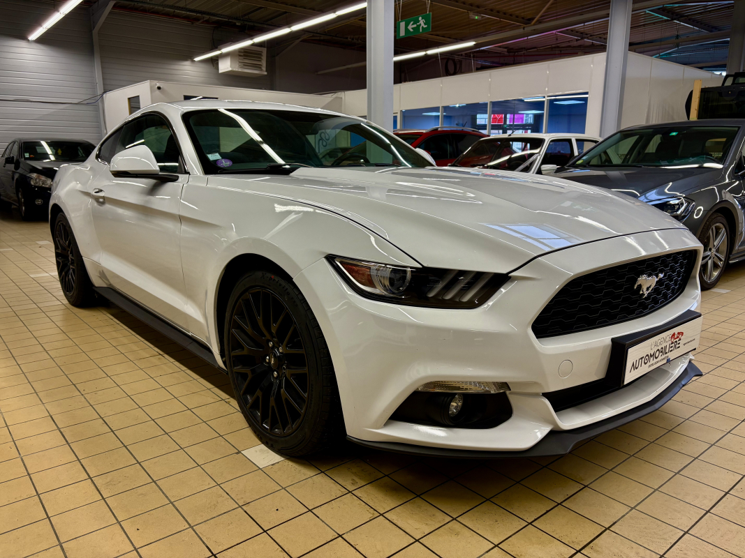 Ford Mustang — 4