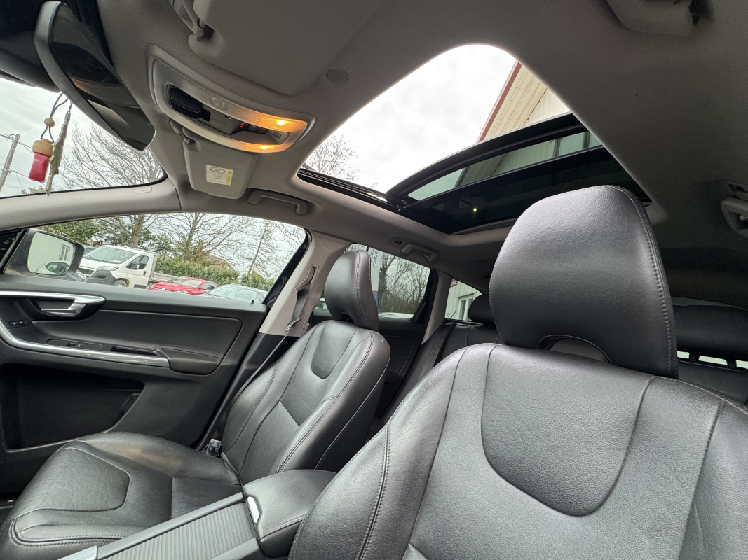 Volvo XC60 — 15