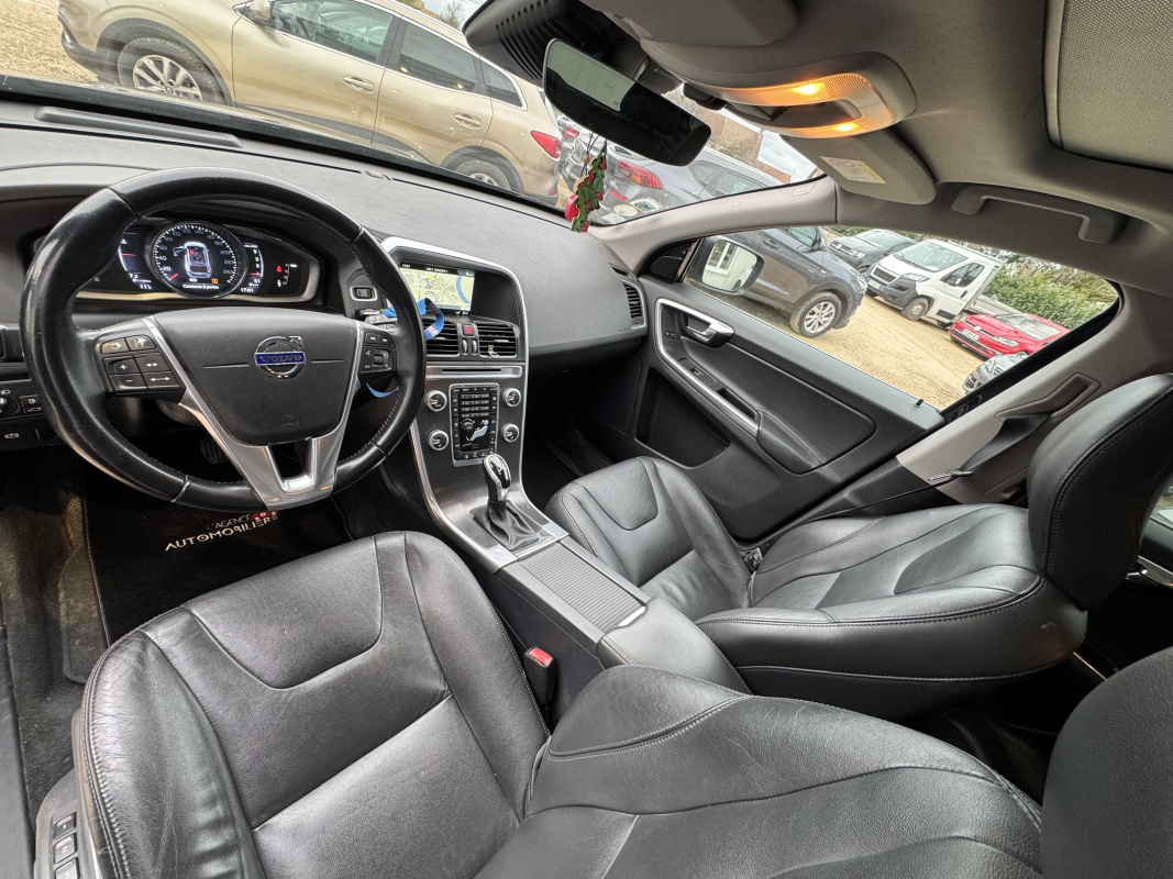 Volvo XC60 — 10